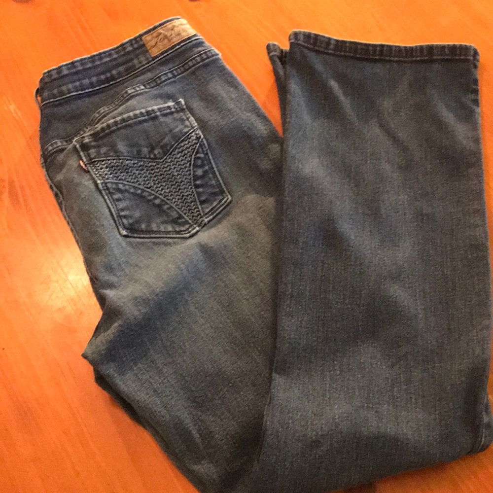 Levi Bootcut Jeans